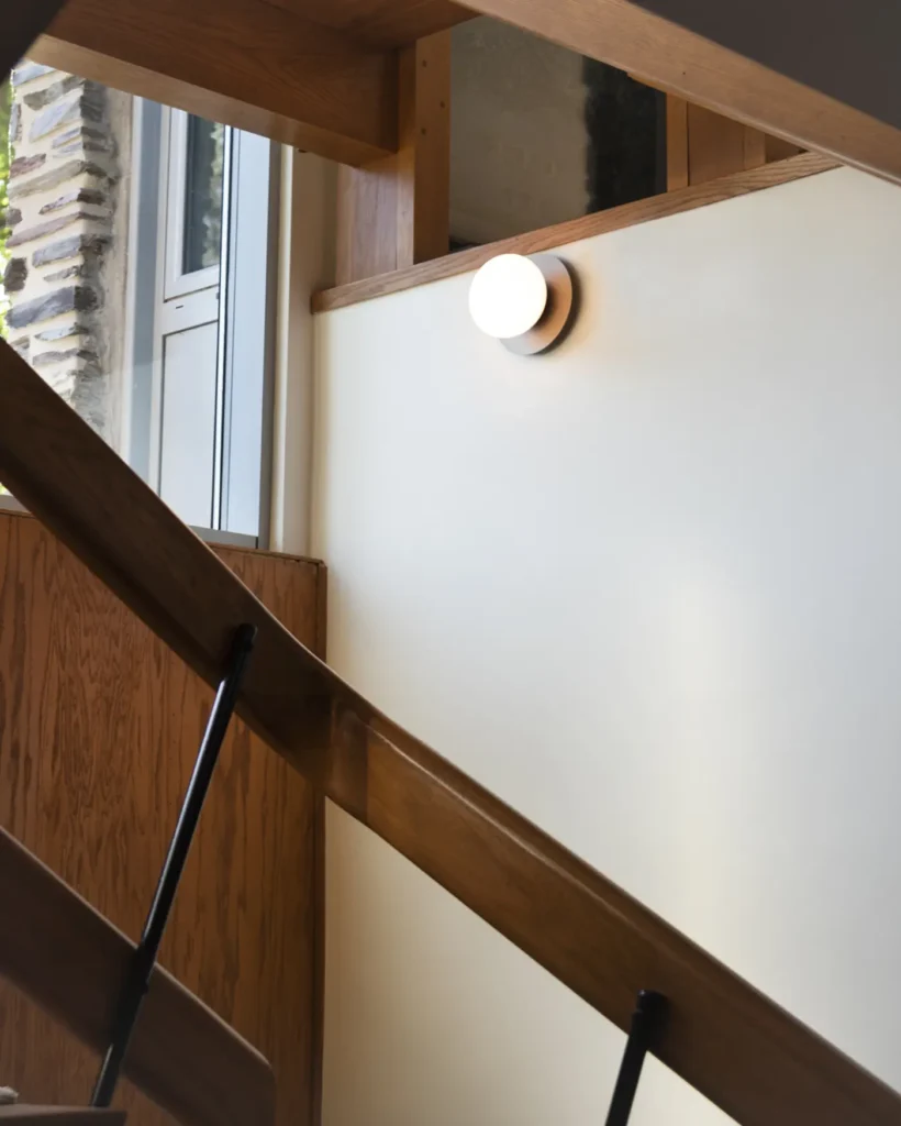 NUBE-KREMA-LA40-ESCALIER-02_REVUES